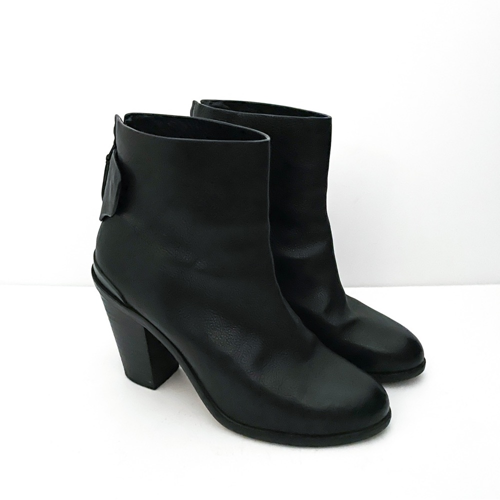 Rag & Bone Harrow Back Zip Black Leather Ankle Boots